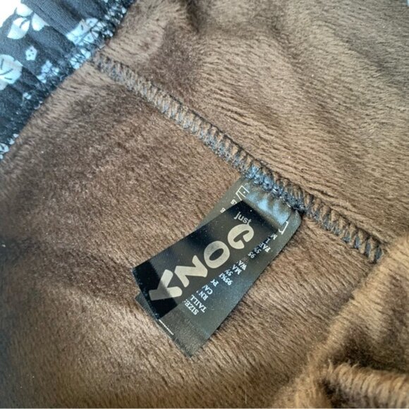 Just Cozy Fleece Lined Black & White HibiscFloral Patterned Leggings - Picture 3 of 4